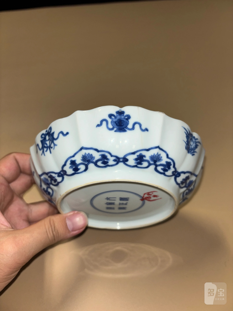 清雍正 青花八吉祥纹花口盘 - 图5